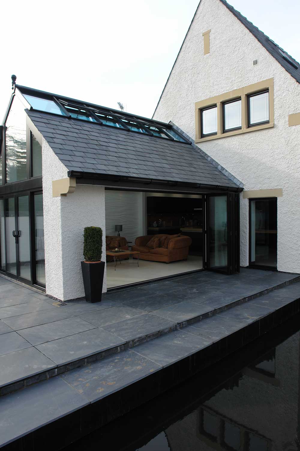 Aluminium Bi-fold Doors Carshalton