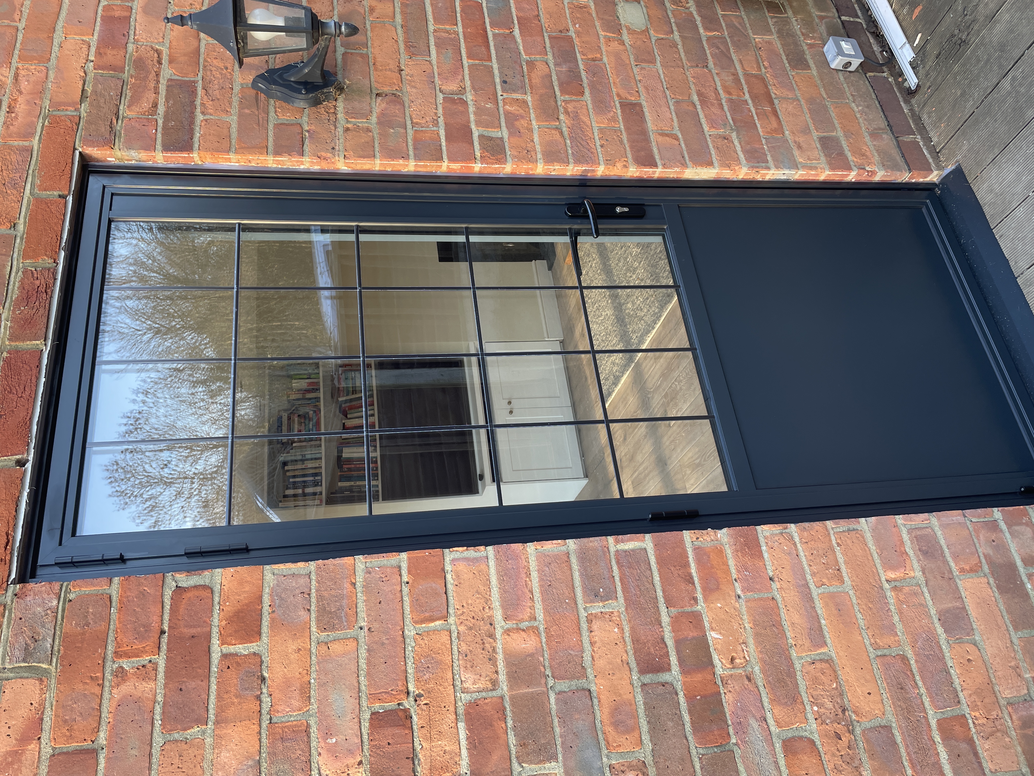 smart aluminium doors in cobham