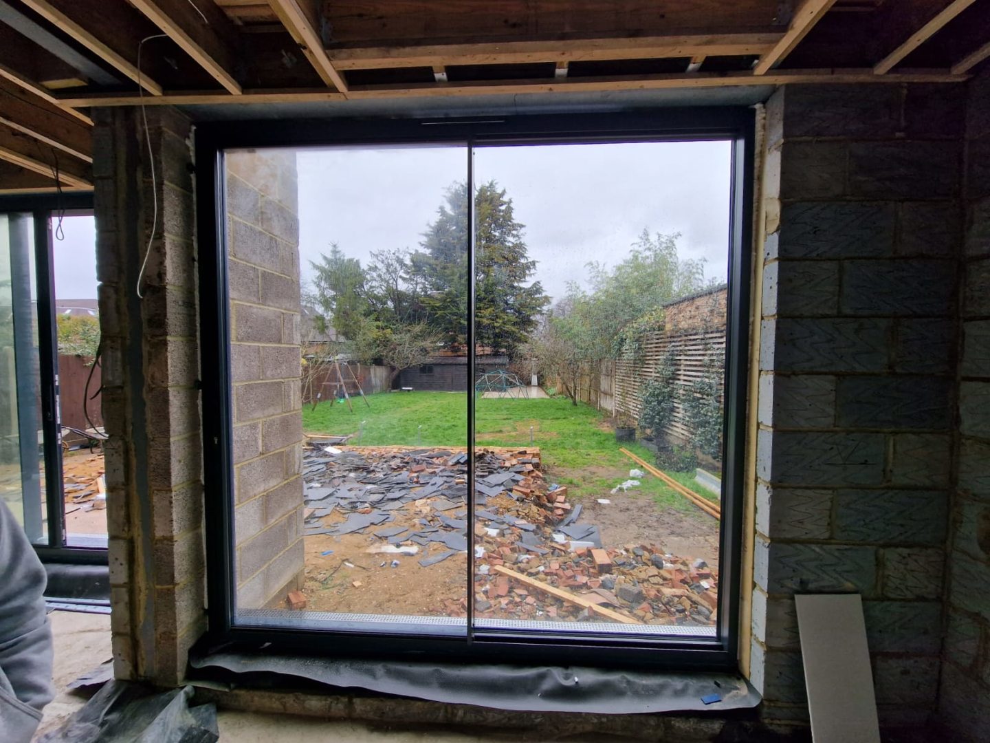 Frameless Sliding Patio Doors Installed in Surrey GHI Windows