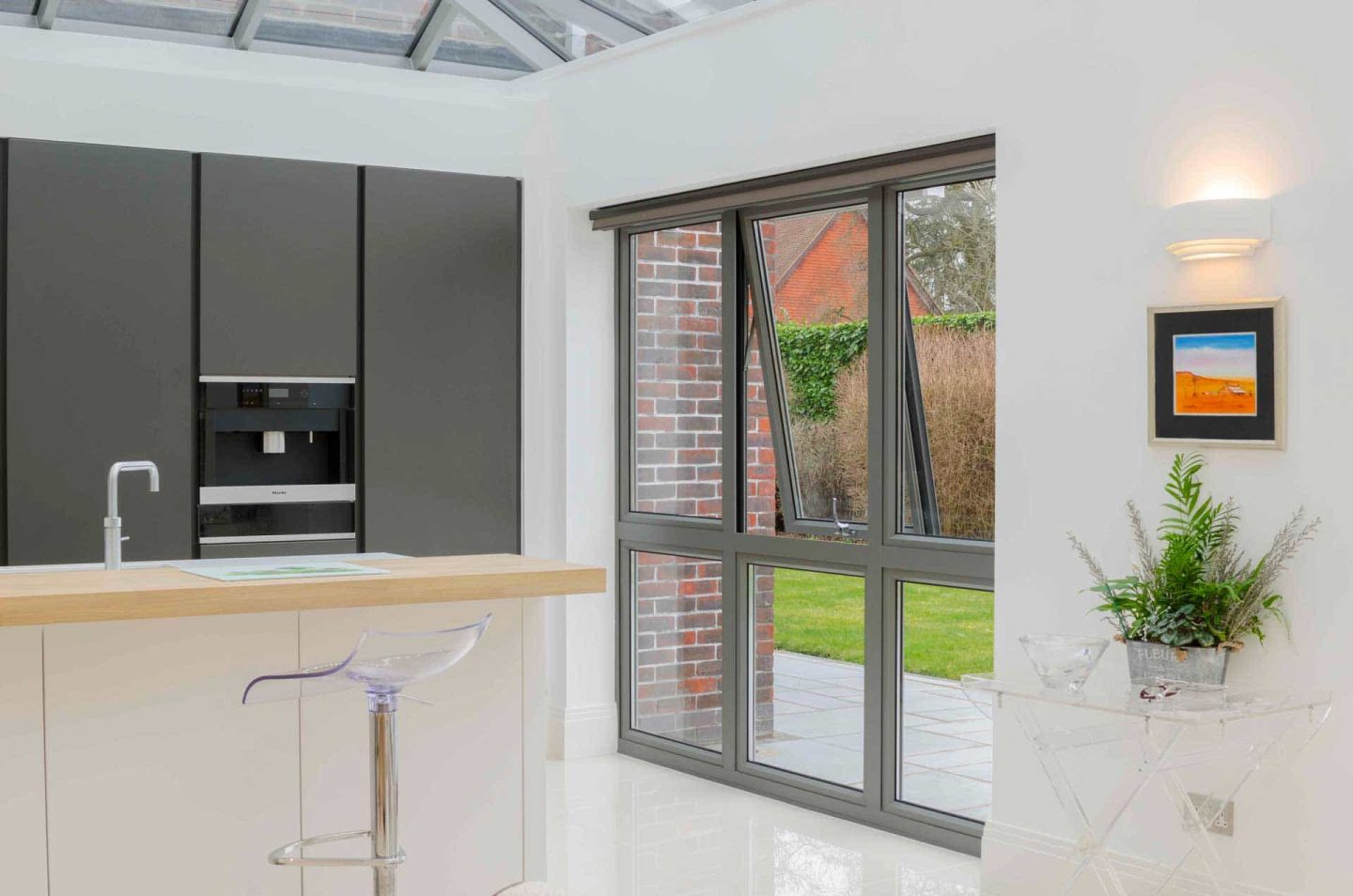 Origin aluminium window