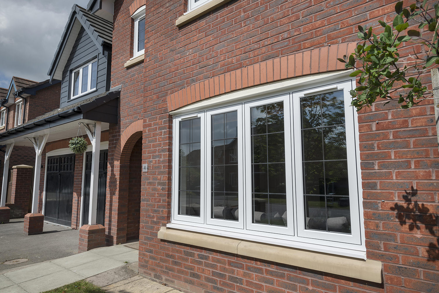 R7 Windows Surrey